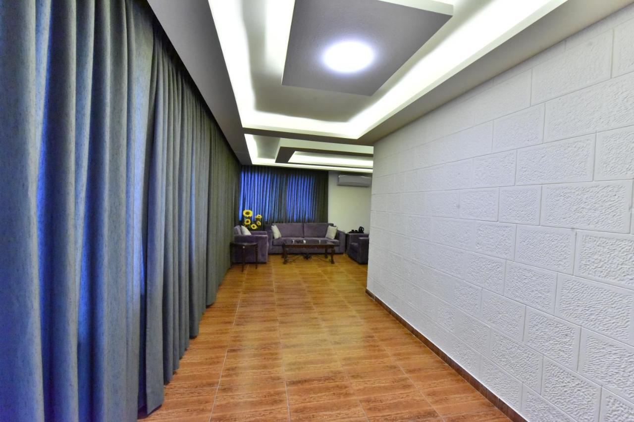 Al Farooq Hotel Apartments Ammán Exteriér fotografie
