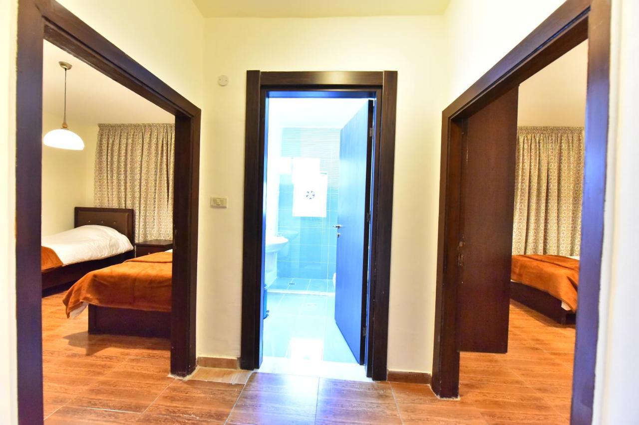Al Farooq Hotel Apartments Ammán Exteriér fotografie
