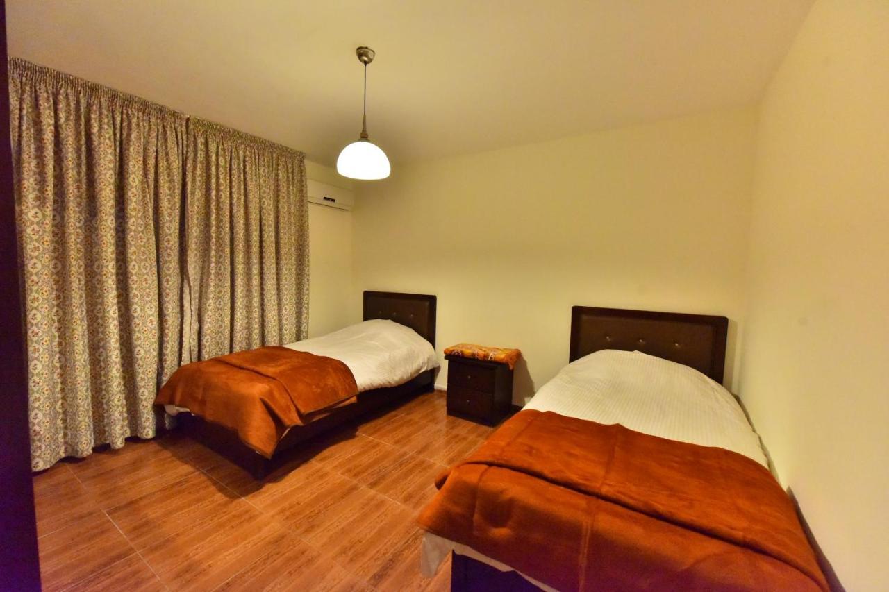 Al Farooq Hotel Apartments Ammán Exteriér fotografie