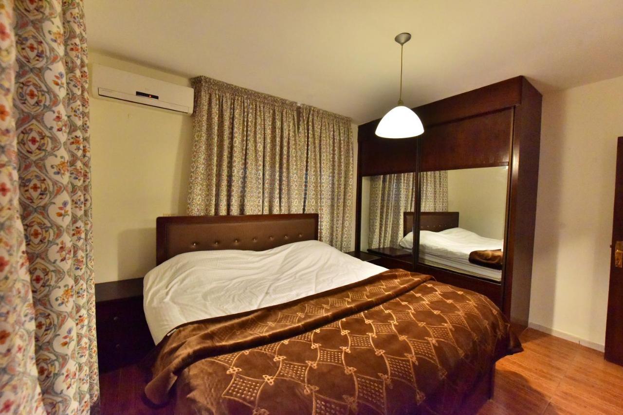 Al Farooq Hotel Apartments Ammán Exteriér fotografie