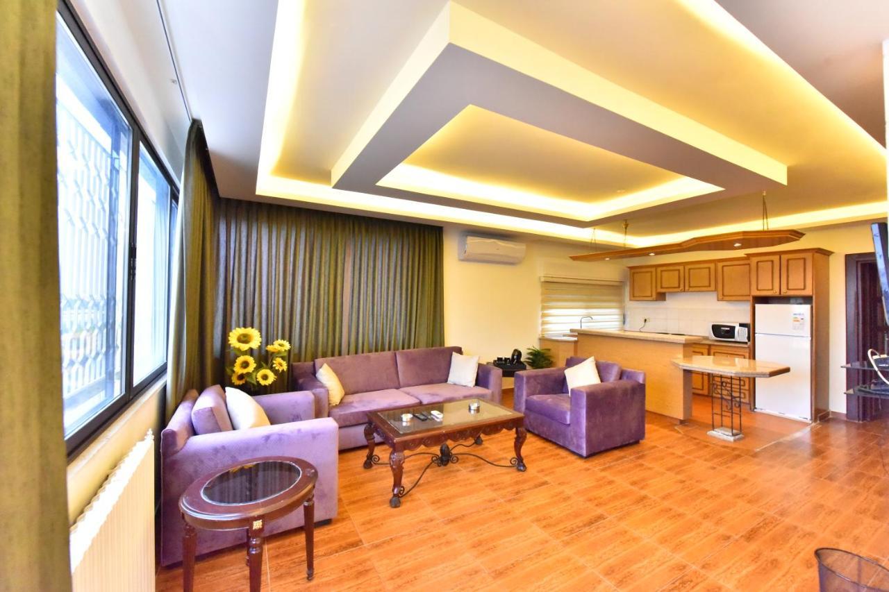 Al Farooq Hotel Apartments Ammán Exteriér fotografie