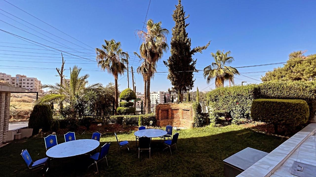 Al Farooq Hotel Apartments Ammán Exteriér fotografie